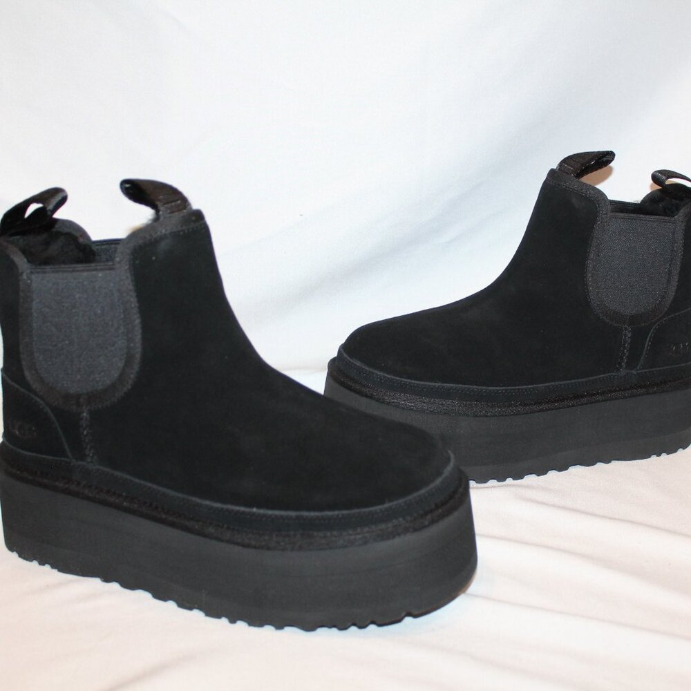 UGG WOMEN'S NEUMEL PLATFORM‎ SUEDE SHEARLING LINED ANKLE BOOTS BLACK - Picture 3 of 8
